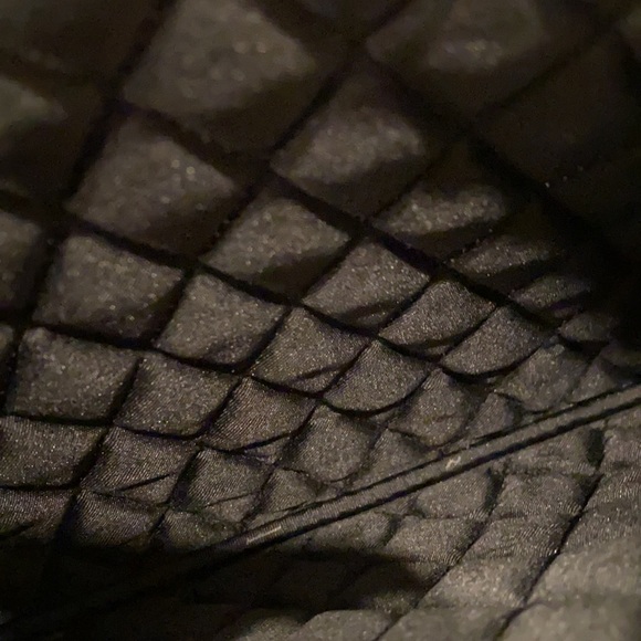 Vera Bradley cosmetics make up bags. Scroll Medallion print with black leather - Picture 6 of 12